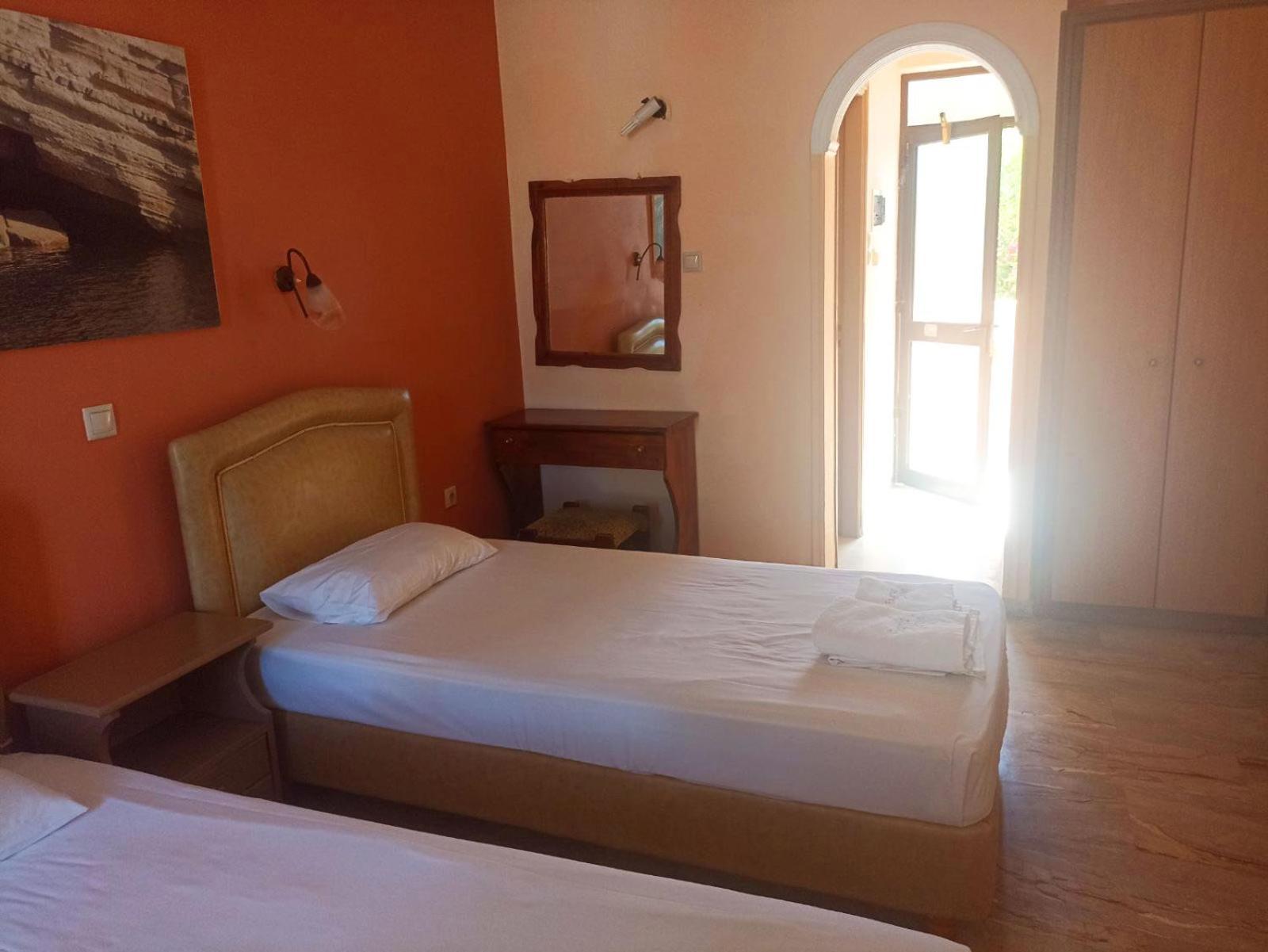 Laganas Beach Hotel Phòng bức ảnh